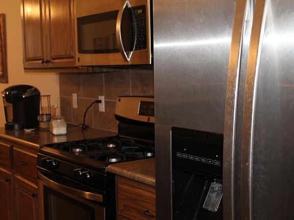 5th image of 1021 N 3rd Ave