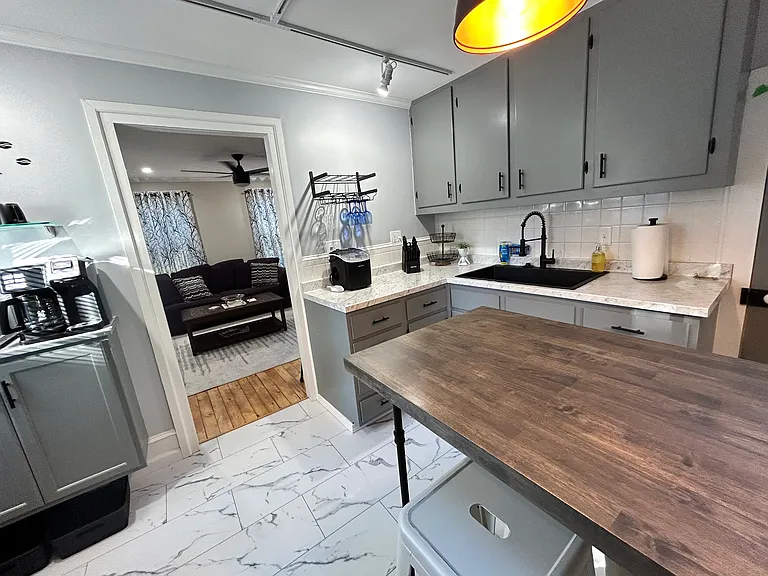 17 Pratt St #2 — Photo 24
