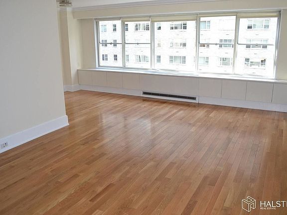 3rd image of 60 W 57th St APT 11A