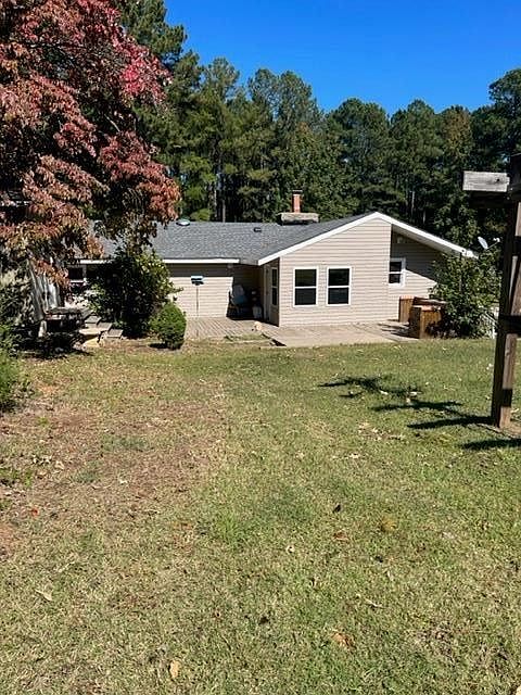 1st image of 124 Hemlock Dr