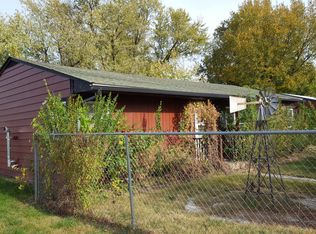 508 W Locust St, Wellsville, MO 63384