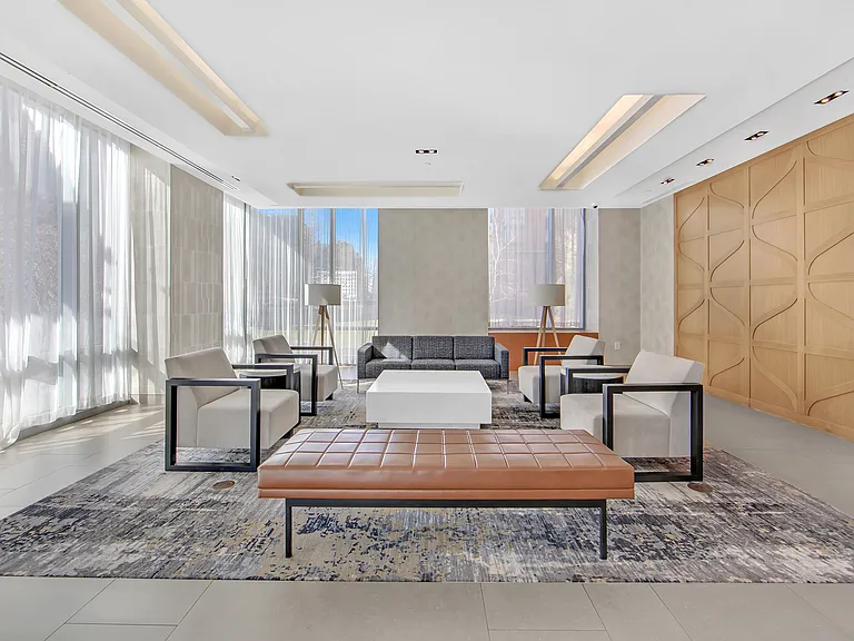 425 Main St #7G — Photo 12