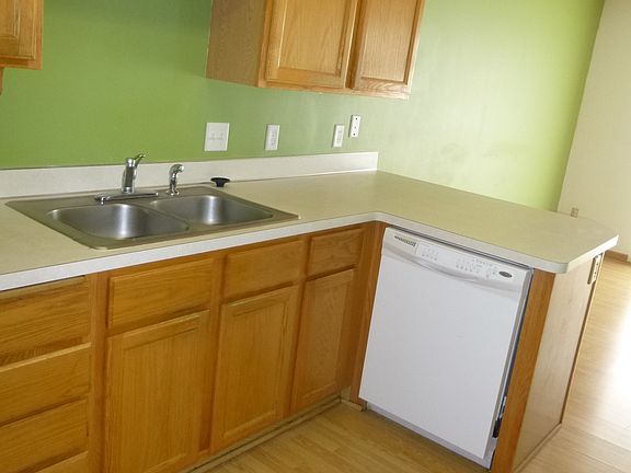 4th image of 7084 48th St N