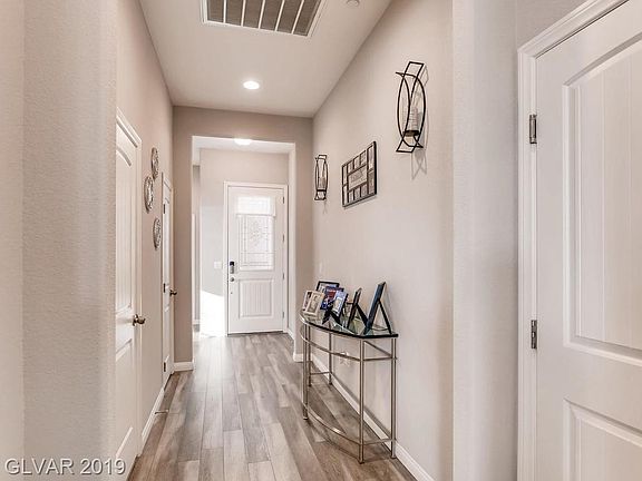 4th image of 673 Tremaine Ct