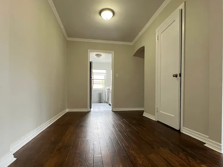 28 Linden St #2 — Photo 2