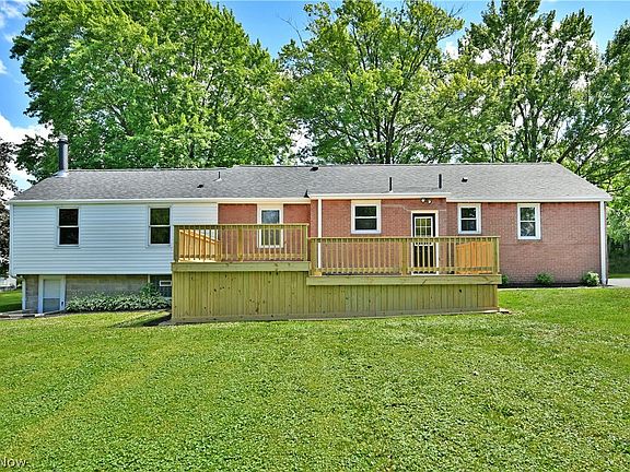 2nd image of 1070 Calla Rd E