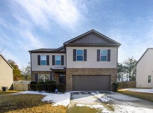 415 Lake Ridge Ln, Fairburn, GA 30213