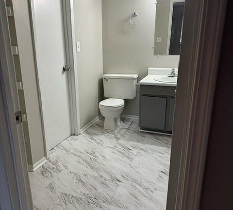 2nd image of 4770 Milgen Rd APT 3C