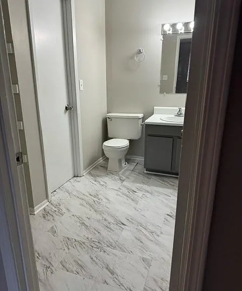 Cooper Cove Apartments — Photo 9