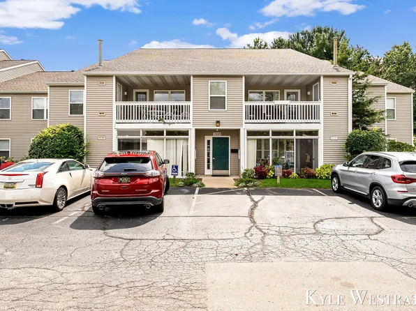 3149 Poplar Creek Dr SE Unit 103, Kentwood, MI 49512