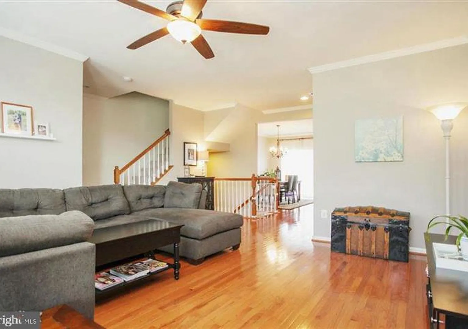 Amazing Townhouse with plenty of natural light — Photo 4