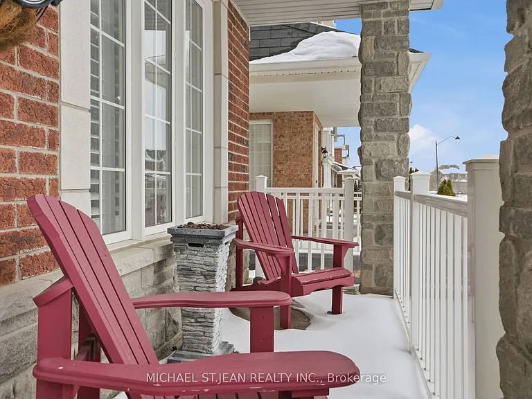 63 Fowler Dr — Photo 5