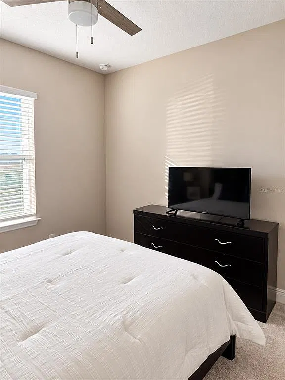 1 bed, 1.0 bath, 121 sqft, $900 — Photo 4