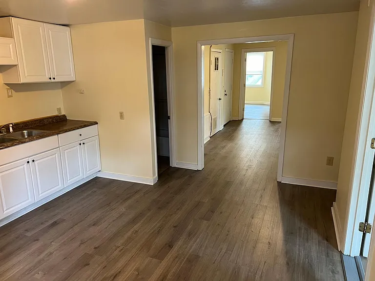 375 Elm St #3L — Photo 12