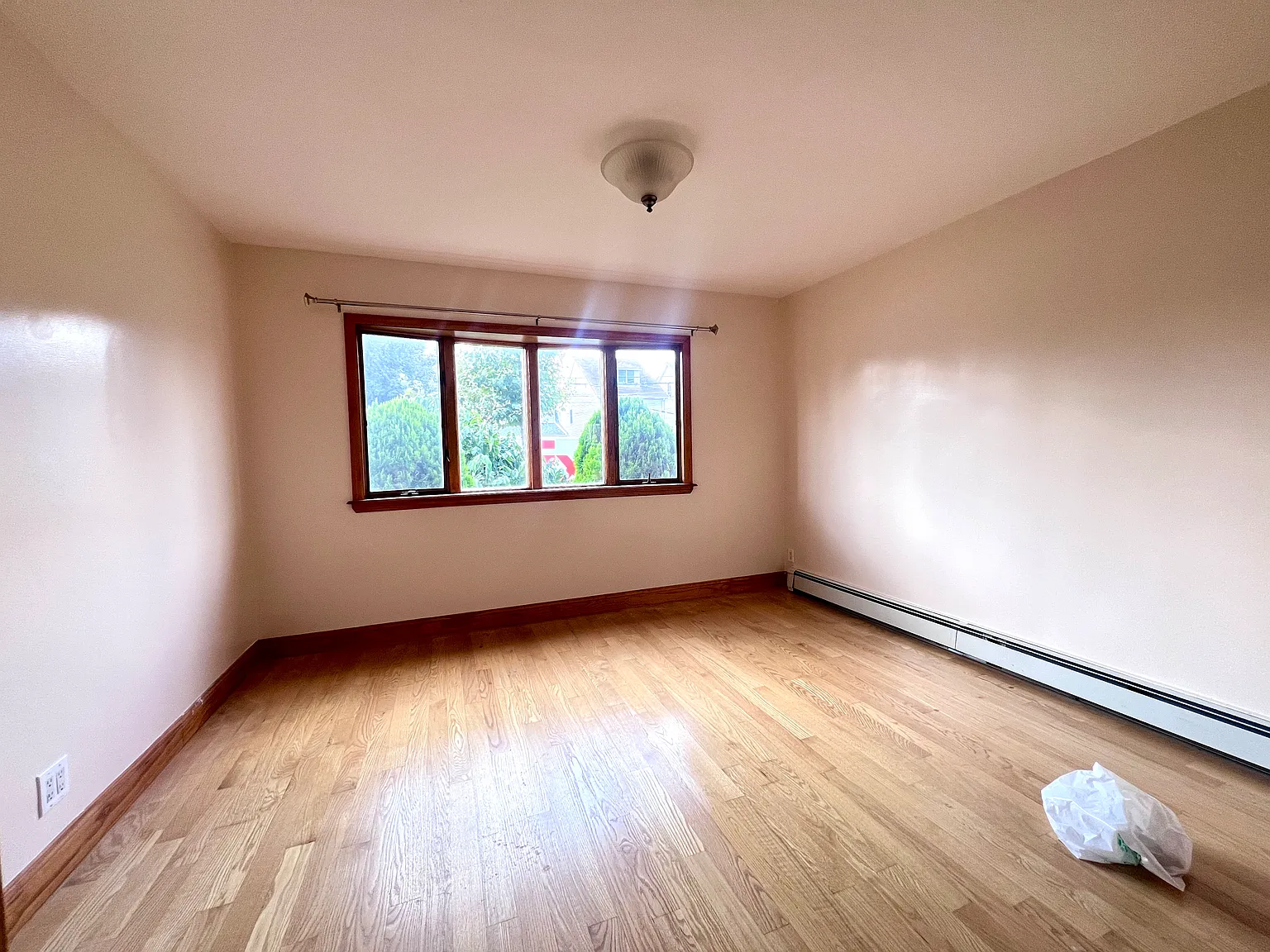 2 bed, 800 sqft, $2,700 — Photo 2