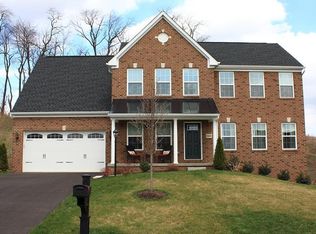 545 Cortland Dr, Finleyville, PA 15332