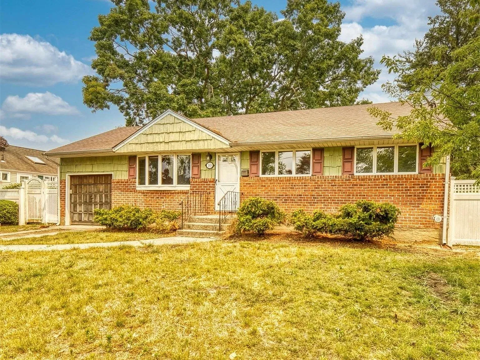 10 Pepper Circle South