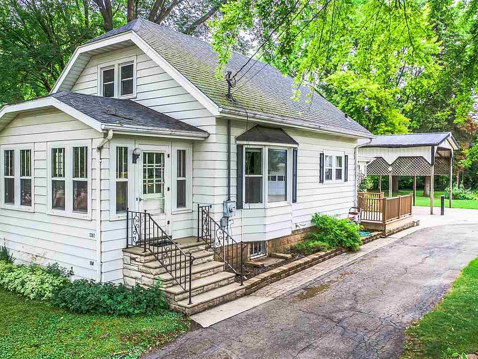 1261 W Winneconne Ave, Neenah, WI 54956 Zillow