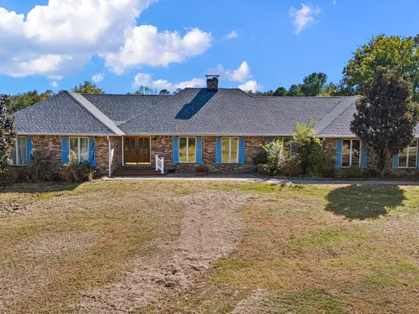 493 Huckleberry Rd E, Dover, AR 72837