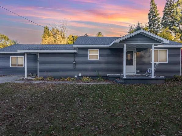 399 Sparling Dr, Saginaw, MI 48609