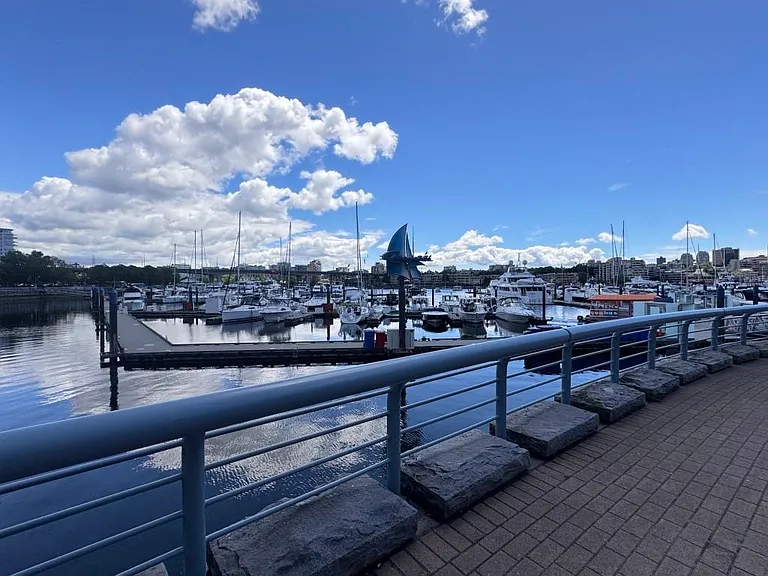 1201 Marinaside Cres #1005 — Photo 24