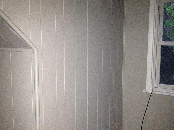 Upstairs 2nd Bedroom