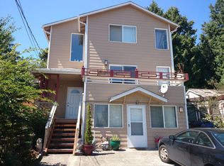 5621 32nd Ave SW, Seattle, WA 98126