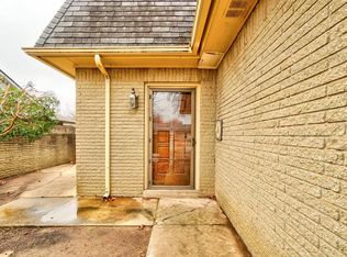 2244 Donna Dr, Norman, OK 73071