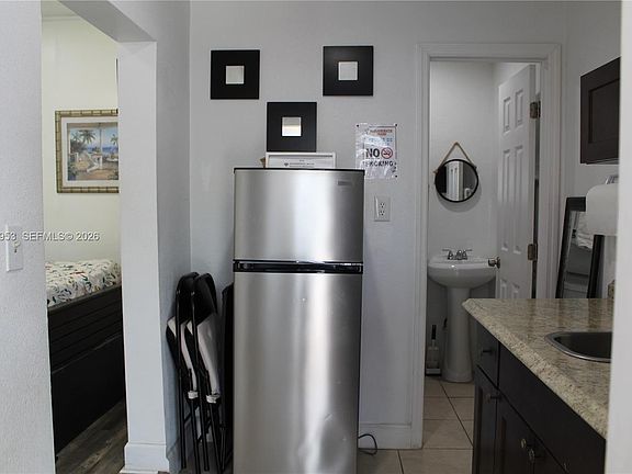 2nd image of 3054 NW 18th St #4