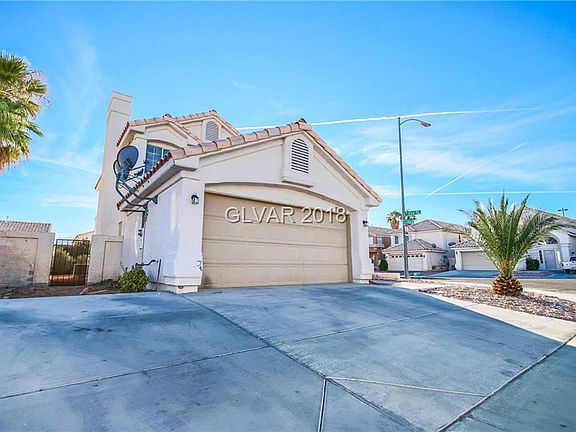 3rd image of 1204 Lucia Dr
