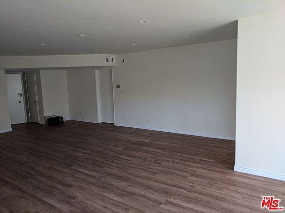 3rd image of 237 N Almont Dr APT 205