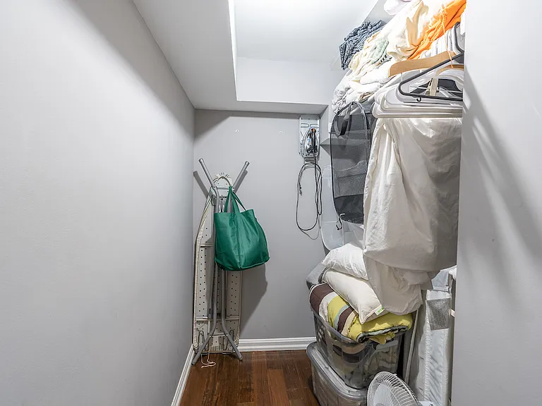 1820 Calvert St NW #1818 — Photo 13