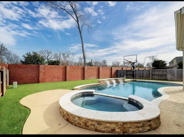 5011 Anthony Springs Ln, Sugar Land, TX 77479