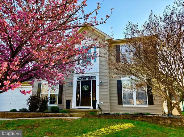 23 Equestrian Dr, Burlington, NJ 08016