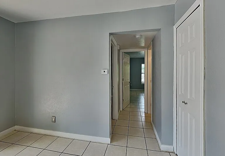 420 Dollins St — Photo 5