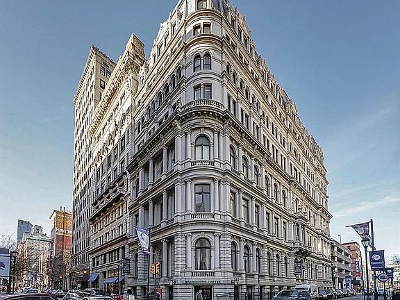 5th image of 1001-13 Chestnut St #601E