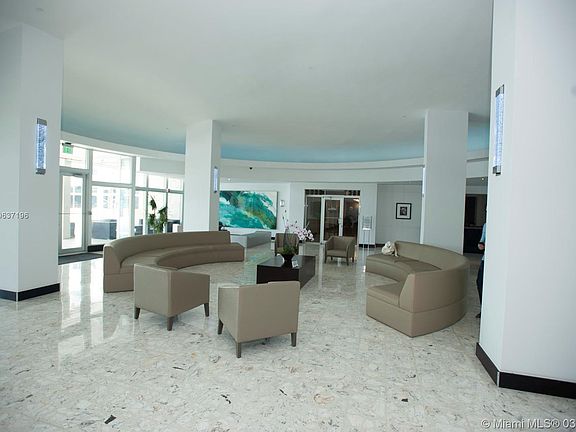 4th image of 1200 West Ave #1213