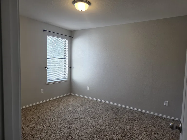 1119 Lonesome Oak Dr — Photo 22