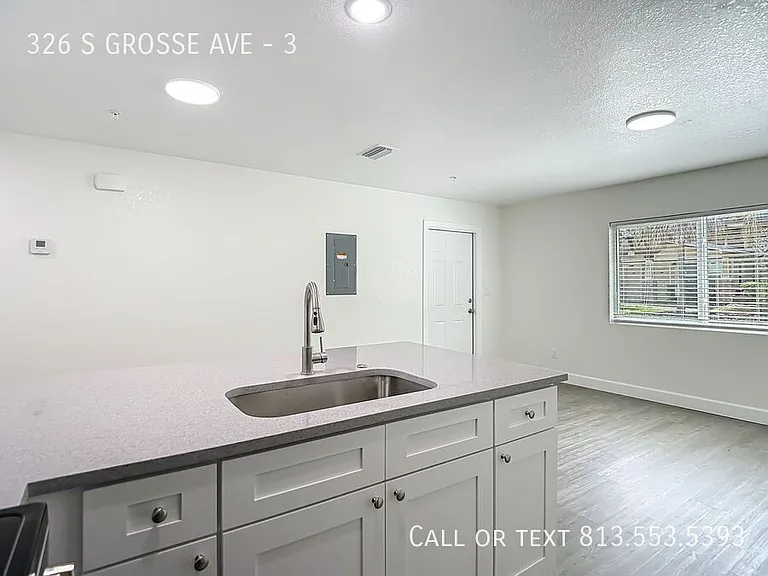 326 Grosse Ave #3 — Photo 20