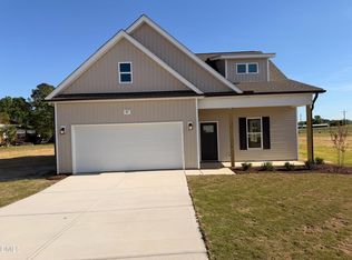 87 Sundrops Trl, Dunn, NC 28334
