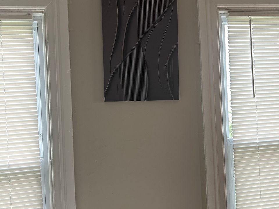2nd image of 51 Cato St APT 1