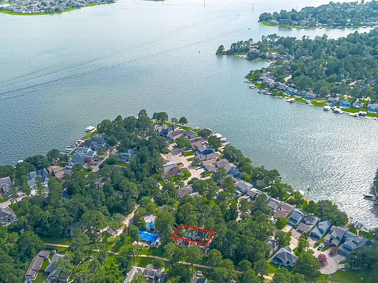 11622 Twain Dr — Photo 2