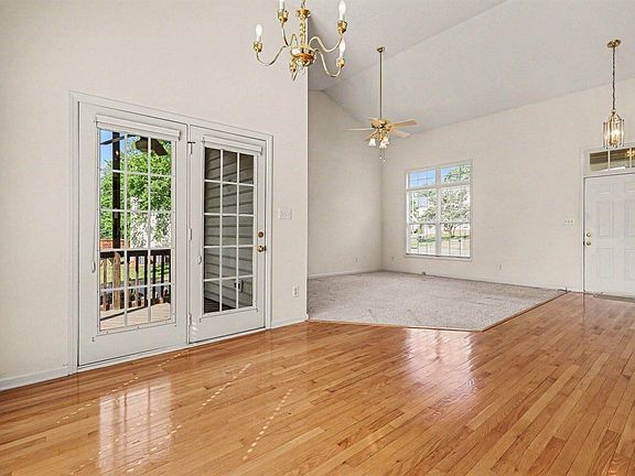4th image of 8709 Blakehurst Dr