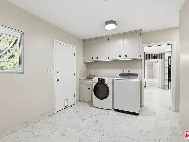 11410 Canton Dr — Photo 44