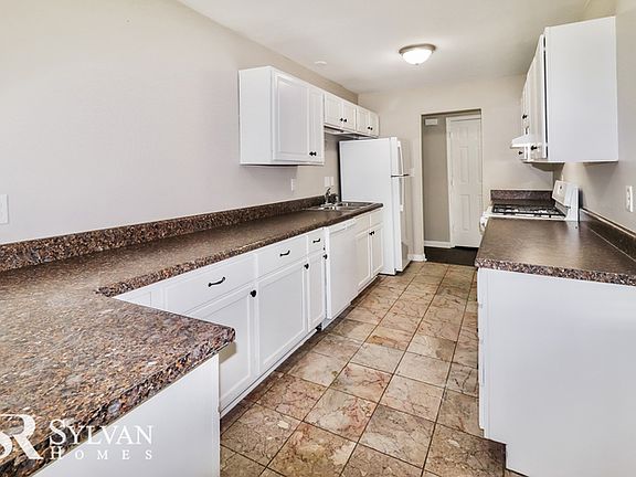 4th image of 5819 Pleasant Woods Ct