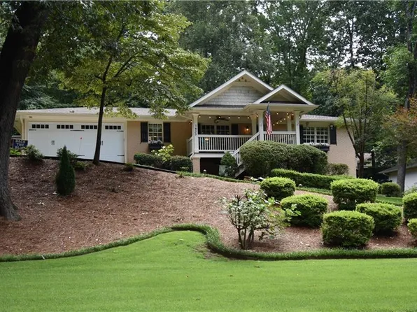1435 Forest Dr SE, Smyrna, GA 30080