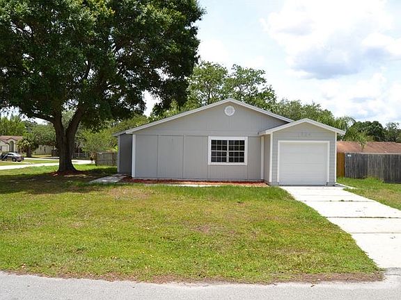 2nd image of 1324 Primrose Ct