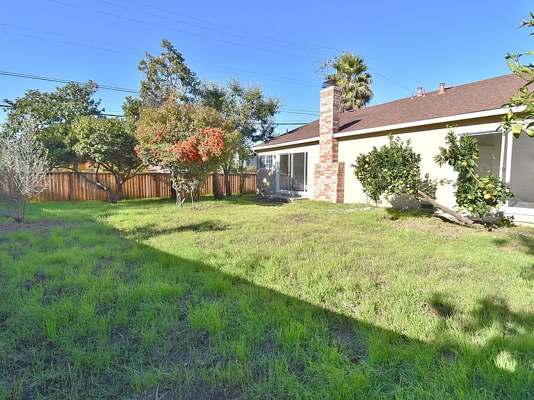 1350 Kruger Ave — Photo 17