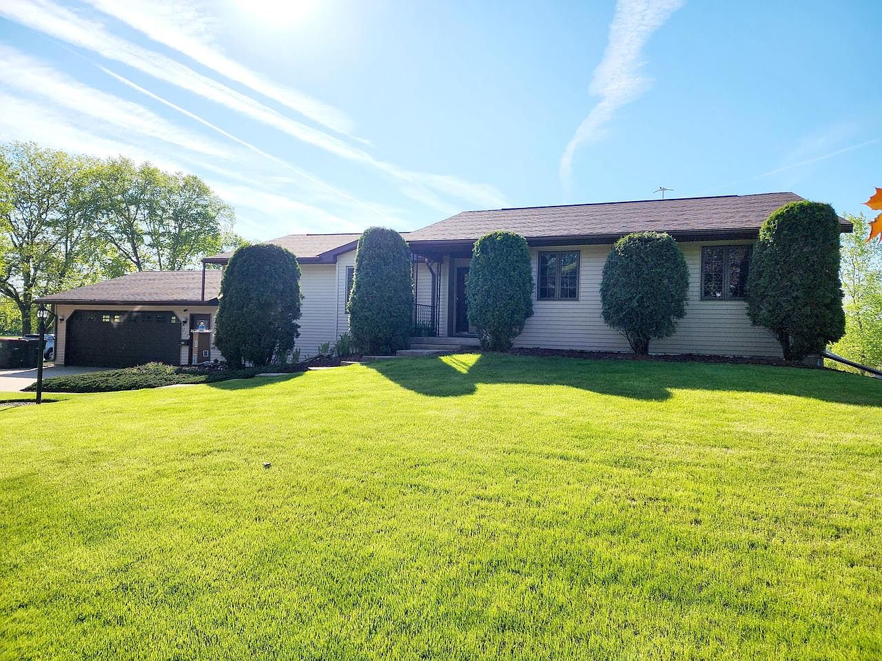 215 Sharp AVENUE, Reeseville, WI 53579 MLS 1835293 Zillow