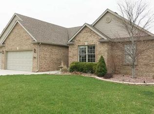 1742 Spring Forest Dr, Oregon, OH 43616